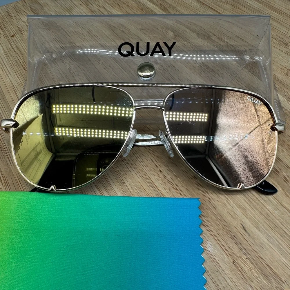 Quay‎ High Key Mini 126 Sunglasses Gold Polarized Display